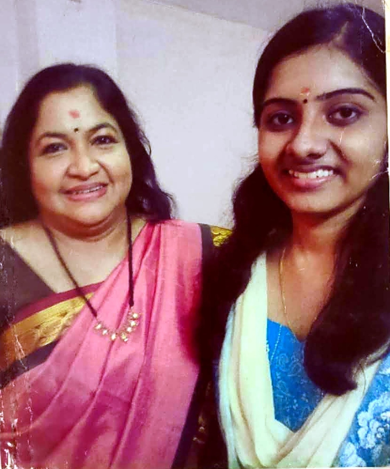 Sarvasri Sukesh with legendary playback singer K. S. Chithra