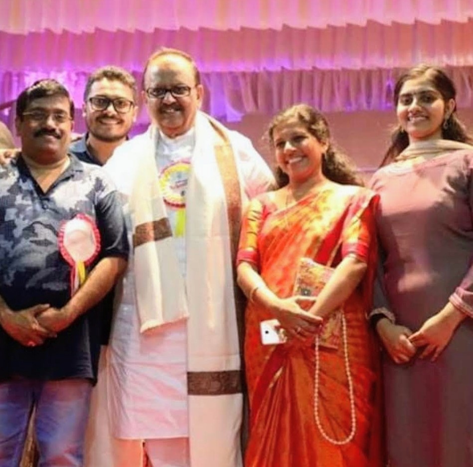 Sarvasri Sukesh with renowned playback singer M. G. Sreekumar and team